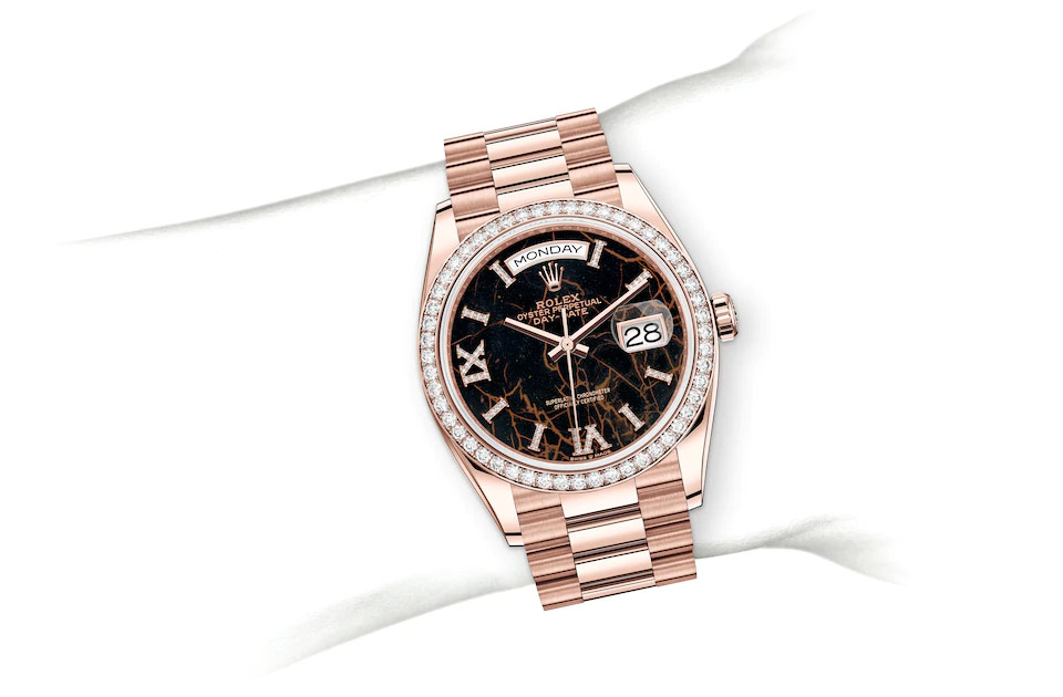 Rolex Day-Date 36 Oyster, 36 mm, Everose gold and diamonds M128345RBR-0044 at Juwelier Wagner