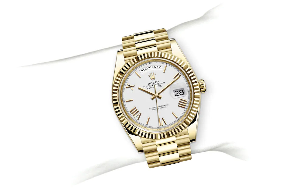 Rolex Day‑Date 40 Oyster, 40 mm, Gelbgold M228238-0042 at Juwelier Wagner
