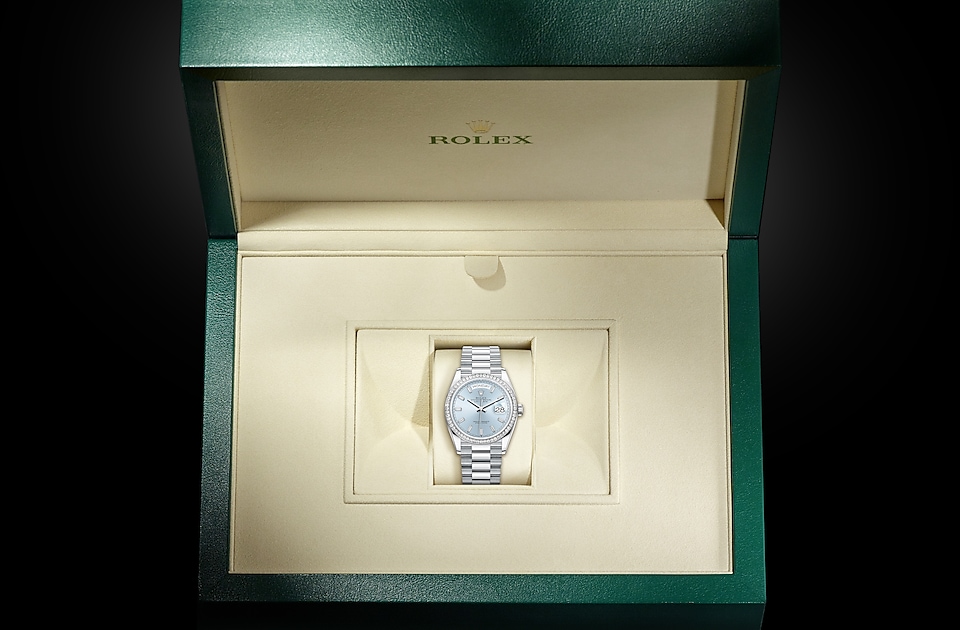 Rolex Day‑Date 36 Oyster, 36 mm, Platin mit Diamanten - M128396TBR-0003 at Juwelier Wagner