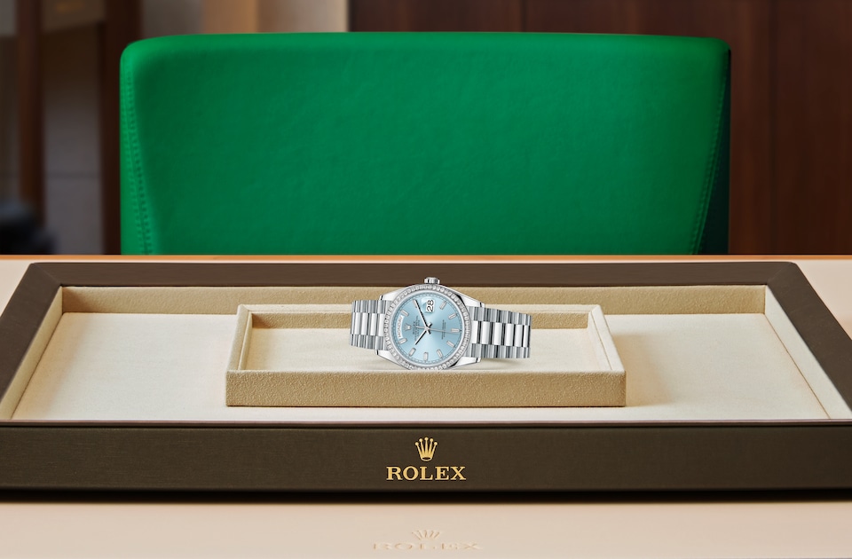 Rolex Day‑Date 36 Oyster, 36 mm, Platin mit Diamanten - M128396TBR-0003 at Juwelier Wagner