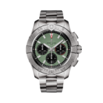 Breitling, Avenger B01 Chronograph 44 Armbanduhr aus Stahl, Referenz AB0147101L1A1, Produktaufnahme