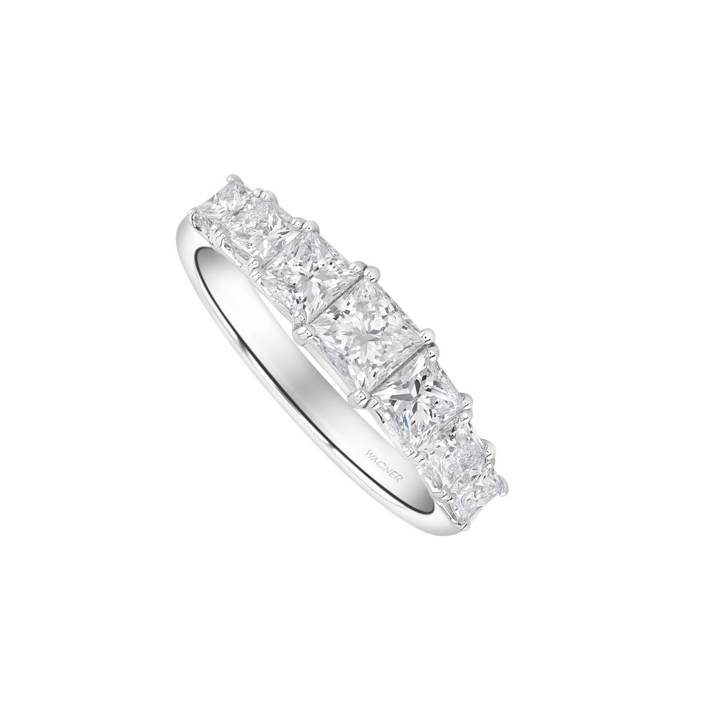 Wagner, Fancy Ring aus 18 Kt Weißgold mit Diamanten, Referenz FA1018.R.WX, Produktaufnahme