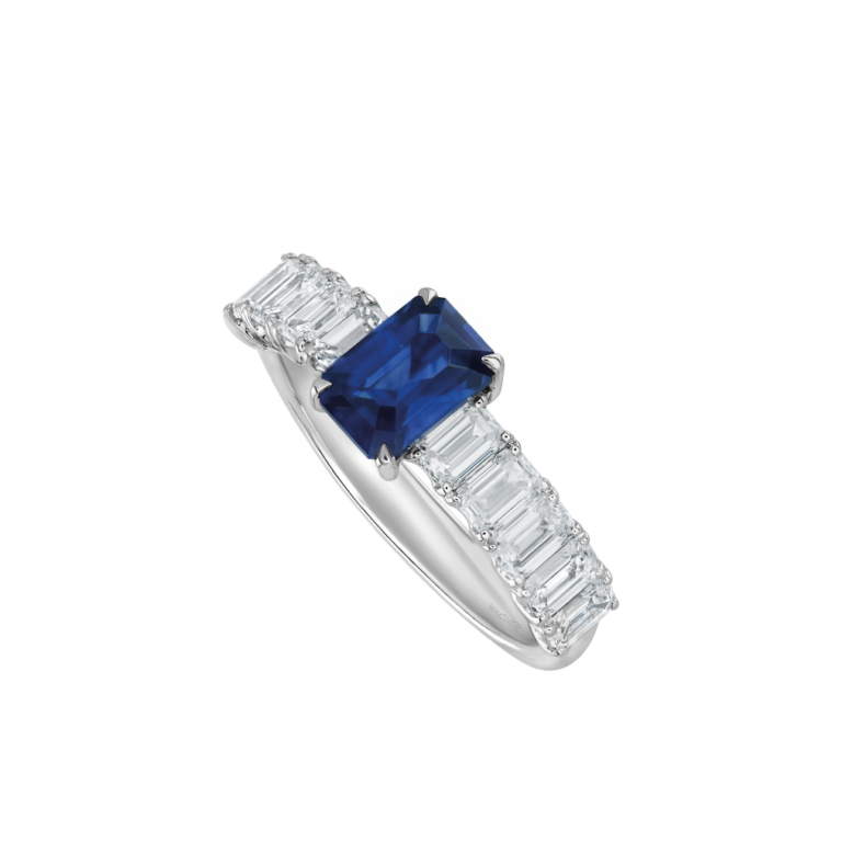 Signature Ring aus 18 Kt Weißgold mit Diamanten und blauem Saphir