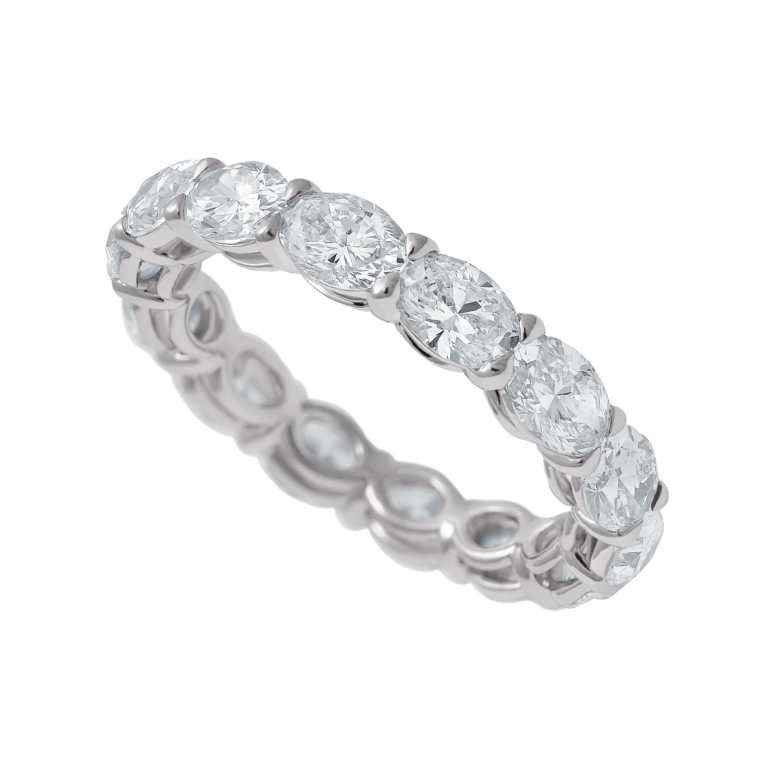 WAGNER_Fancy Collection_ring _18 kt white gold, 3.5 ct diamonds_EUR 20100
